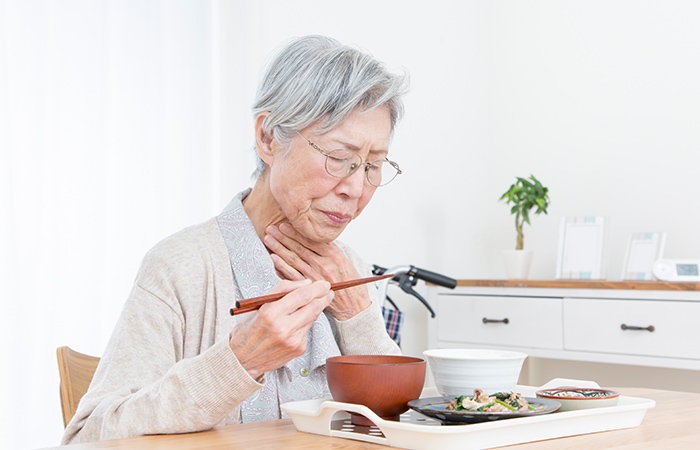 嚥下（えんげ）検査とリハビリ指導